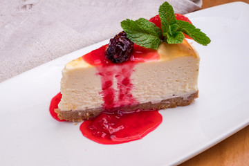 Classic cheesecake with strawberry