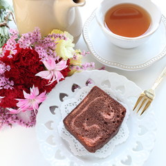 strawberry and chocolate marble pattern pound cake and tea