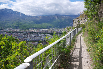 vue sur Grenoble depuis la bastille 
