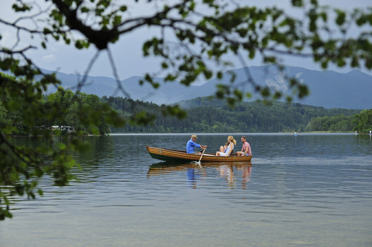 Germany, Bavaria, Murnau, family in rowing boat
