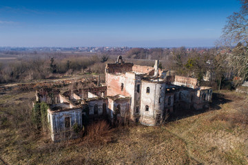 Fototapeta na wymiar Ruined castle in Barcs, Hungary