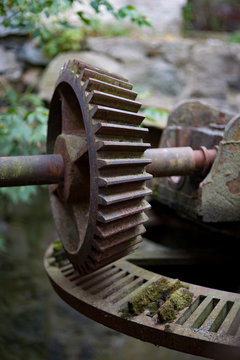 Vintage worm gear water mill gateway