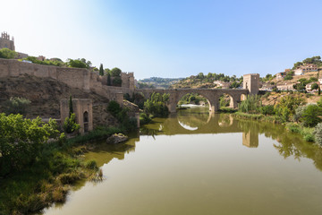 Fototapeta na wymiar A view of beautiful medieval Toledo, Spain