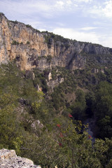Fototapeta premium Europe, France, Quercy, Lot, 46, Sauliac Sur Cele, old stone houses built on the cliffs above the village