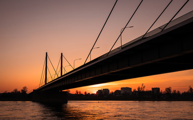 Theodor Heuss Brücke Düsseldorf