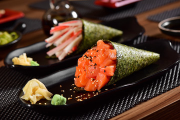 Temaki sushi couple