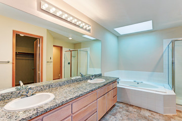 Light and airy bathroom with jetted tub