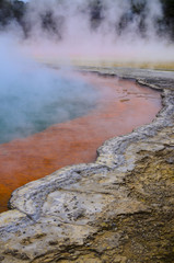 champagne pool in rotorua