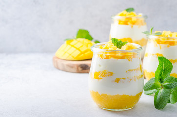 Greek yogurt with mango