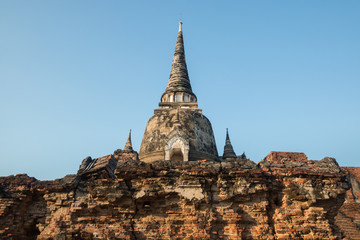 Obraz premium Ayutthaya, Thailand - January 1, 2018: Wat Phra Si Sanphet . Archaeological site .