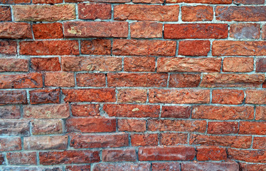 alte Mauer aus roten Klinker