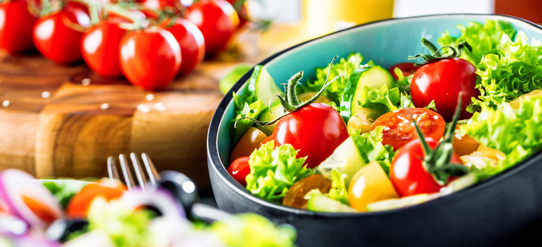 Salat mit frischem Gem&uuml;se