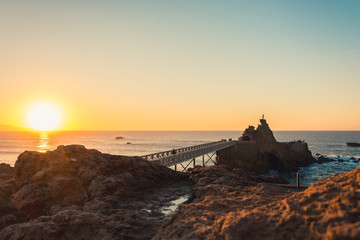 La impresionante puesta del sol de Biarritz, Francia