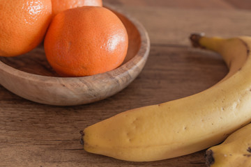 bananas and three clementines