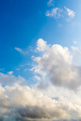 Obraz premium 夏の空に広がる雲