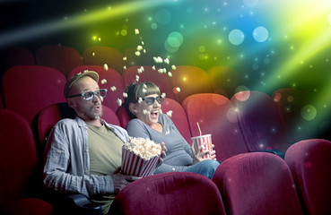 Naklejka premium Couple watching something miraculous