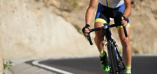 Abwaschbare Fototapete Fahrräder Rennradfahrer Mann Radfahren, Athlet auf einem Rennzyklus