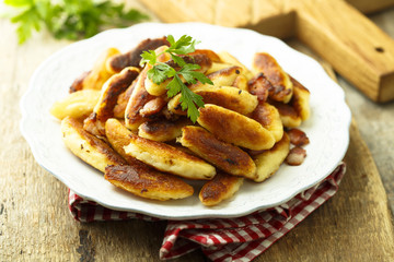 Potato noodles with bacon