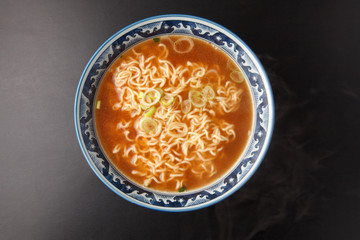 インスタントラーメン
