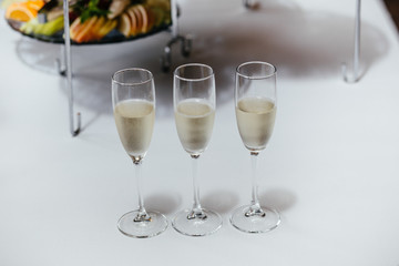 full glasses of champagne