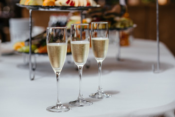 full glasses of champagne