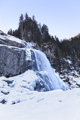 Fototapeta na wymiar Krimmler Wasserfälle im Winter 