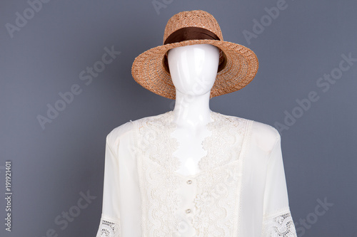 Fashionable Straw Hat With Ribbon Female Mannequin In Modern