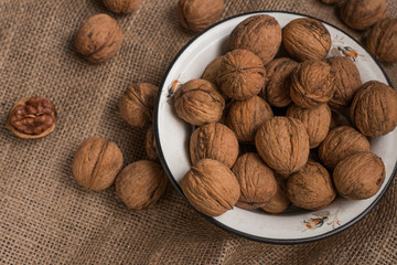 walnut 