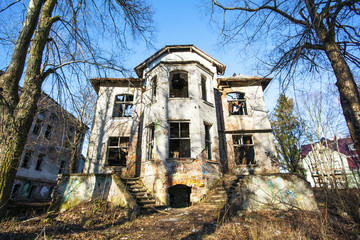 beautiful old neglected and abandoned house, classical facade