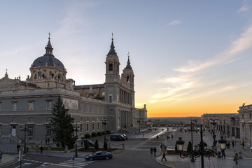 Fototapeta premium Amazing Sunset view of Almudena Cathedral in City of Madrid, Spain