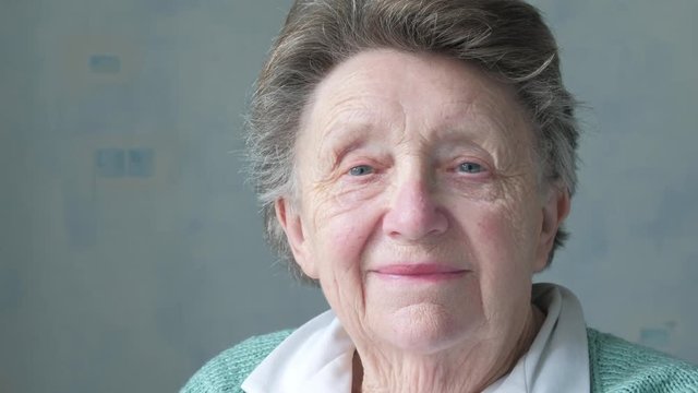 Close up portrait of an elderly caucasian woman