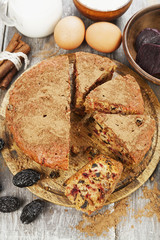 Beetroot pie with prunes and cocoa powder