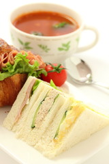 サンドイッチ　スープ