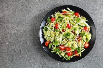 risoni salad with sprouts and veggies