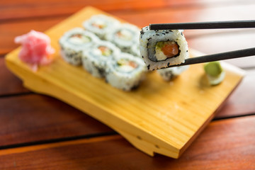 sushi roll japanese food