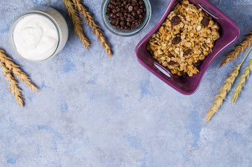 Traditional granola with raisins