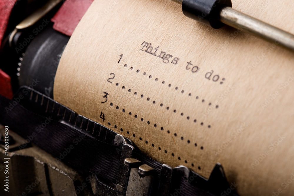 Fototapete things to do - text message on the typewriter close-up