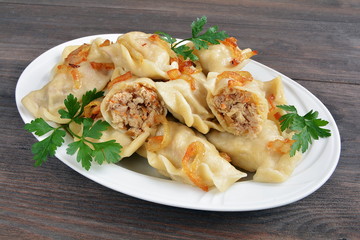 pierogi z kapustą i mięsem