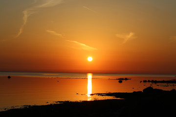 Fototapeta premium Fiery sunset on the Gulf of Finland