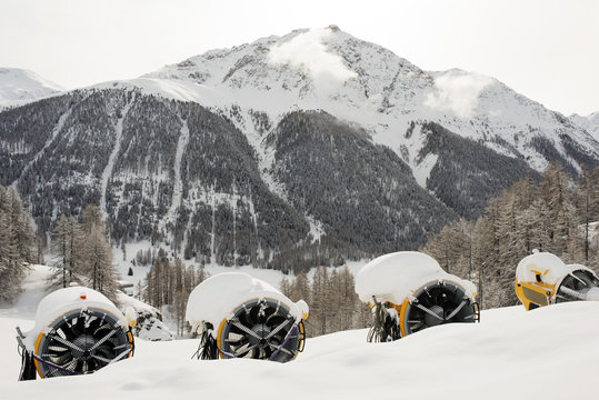 Snow Making Machine At A Ski Resort Stock Photo, Picture and Royalty Free  Image. Image 50770388.