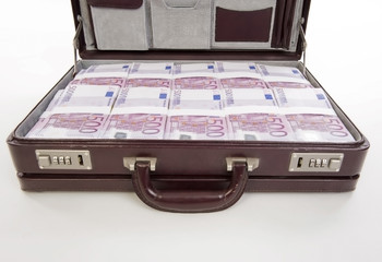 Voller Geldkoffer - full money bag