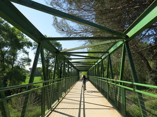 Pont avec cycliste