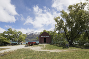 Fototapeta na wymiar Iconic Boat house in Glenorchy, New Zealand