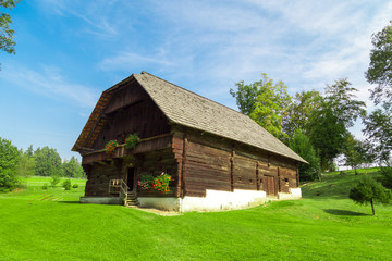 Obraz premium Wooden Mountain House