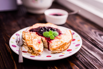 pancakes with jam
