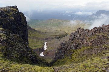 Islandia - góry w Parku Narodowym Skaftafell © Iwona