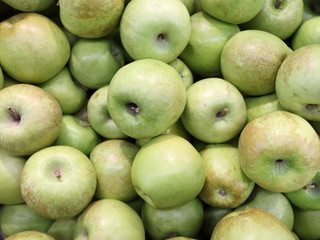 green apples in the store