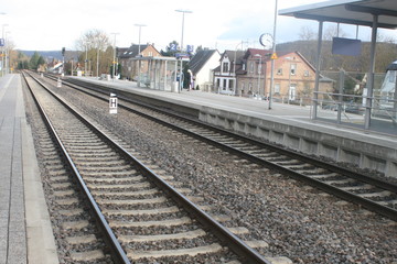 Fototapeta na wymiar Bahnhof, Bahngleis