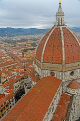 Fototapeta na wymiar Dom und Dächer von Florenz 
