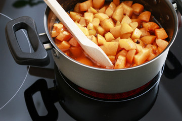 How to make apricot jam. Tutorial